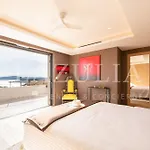 Avec Piscine Privee, Vue Et Proche 10 Personnes Σαιντ-Μαξίμ